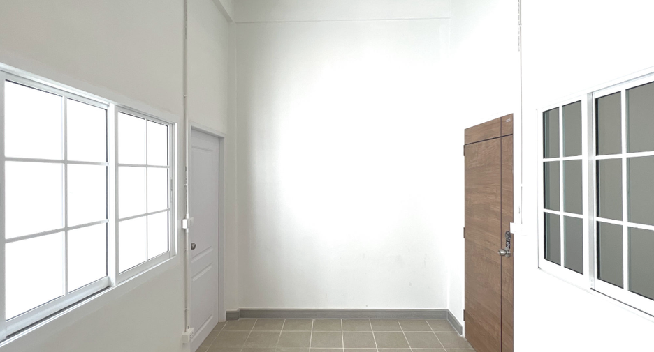 For sale 1 bed retail Space in Bueng Kum, Bangkok