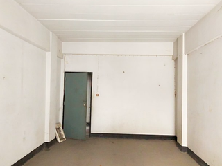 出售 20 卧室 公寓 在 Mueang Pathum Thani, Pathum Thani