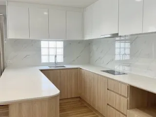 Casa en alquiler de 4 habitaciones en Sathon, Bangkok