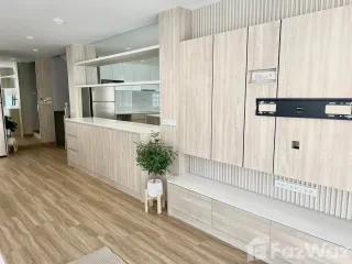 Casa en alquiler de 4 habitaciones en Sathon, Bangkok