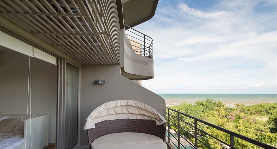 For sale 2 bedrooms condo in Cha Am, Phetchaburi
