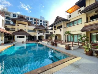 For sale 6 bedrooms townhouse in Bang Lamung, Chonburi