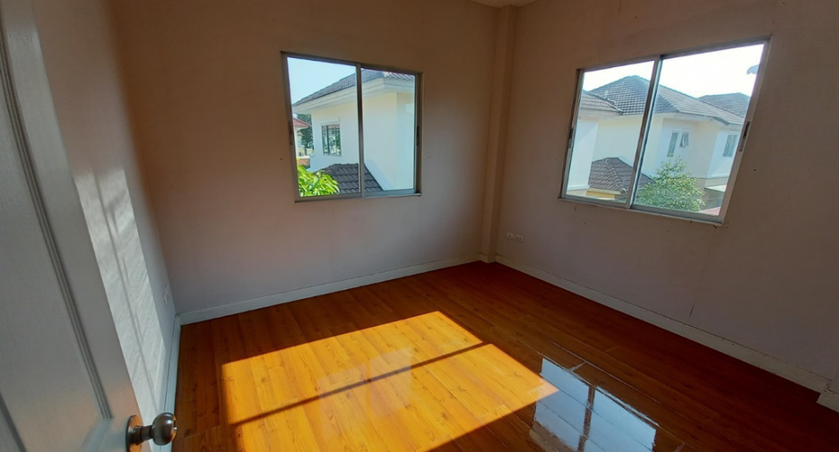 Haus zum Kauf mit 3 Zimmer in Mueang Samut Sakhon, Samut Sakhon
