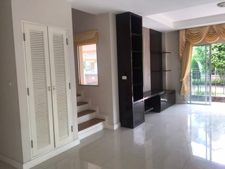 For sale 3 bedrooms house in Mueang Samut Sakhon, Samut Sakhon