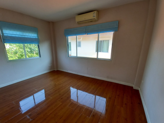 For sale 3 bedrooms house in Mueang Samut Sakhon, Samut Sakhon