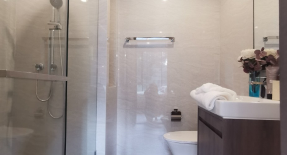 For sale 2 bedrooms condo in Watthana, Bangkok