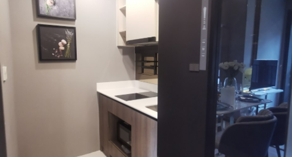 For sale 2 bedrooms condo in Watthana, Bangkok