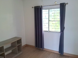 Reihenhaus zum Kauf mit 1 Zimmer in Bang Phli, Samut Prakan