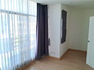 Reihenhaus zum Kauf mit 1 Zimmer in Bang Phli, Samut Prakan