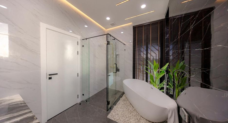 À vendre 5 chambres maison à East Pattaya, Pattaya
