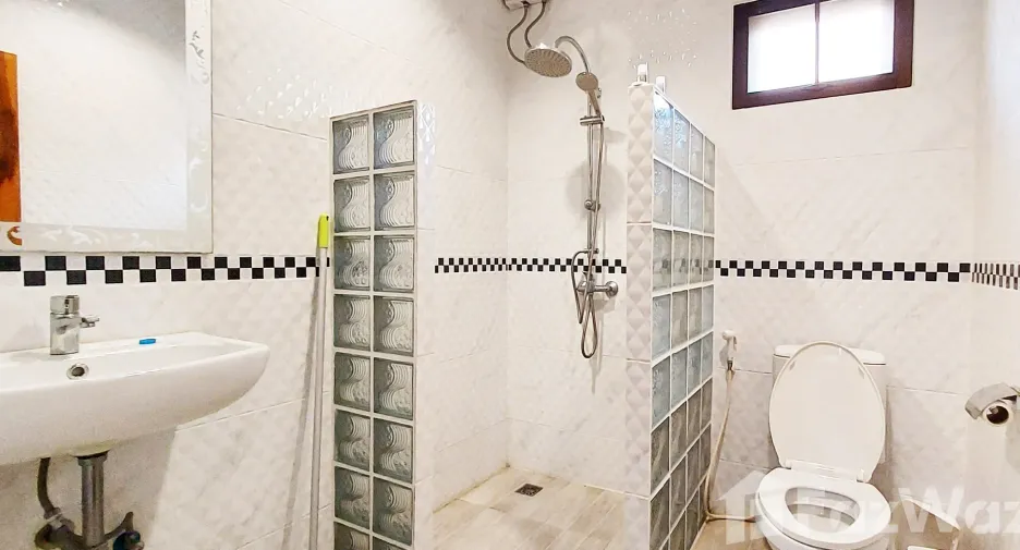Villa zum Kauf mit 3 Zimmer in Klaeng, Rayong