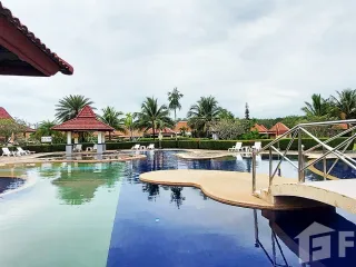 Villa zum Kauf mit 3 Zimmer in Klaeng, Rayong
