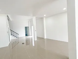 出售 7 卧室 商业空间 在 Mueang Nakhon Pathom, Nakhon Pathom