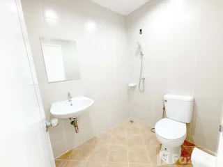 Casa en venta de 3 habitaciones en Phutthamonthon, Nakhon Pathom