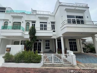 For sale 3 bedrooms house in Bang Lamung, Chonburi