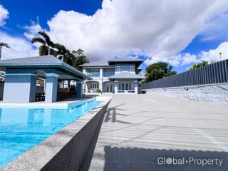 For sale 5 bedrooms house in Bang Lamung, Chonburi