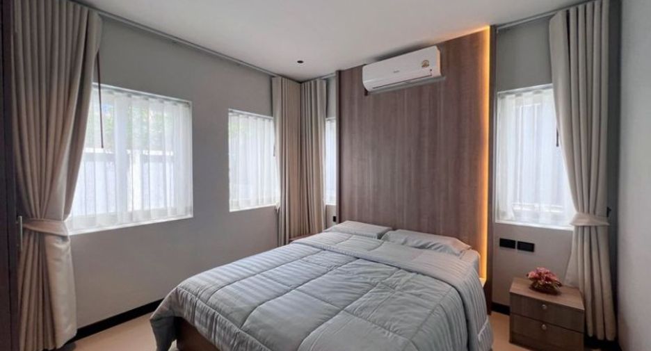For sale 5 bedrooms house in East Pattaya, Pattaya