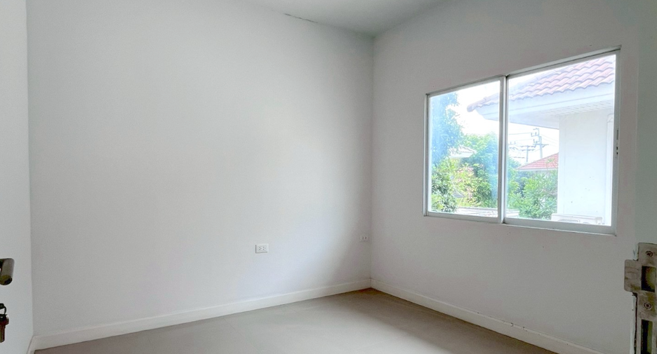 Casa en venta de 3 habitaciones en Bang Bua Thong, Nonthaburi