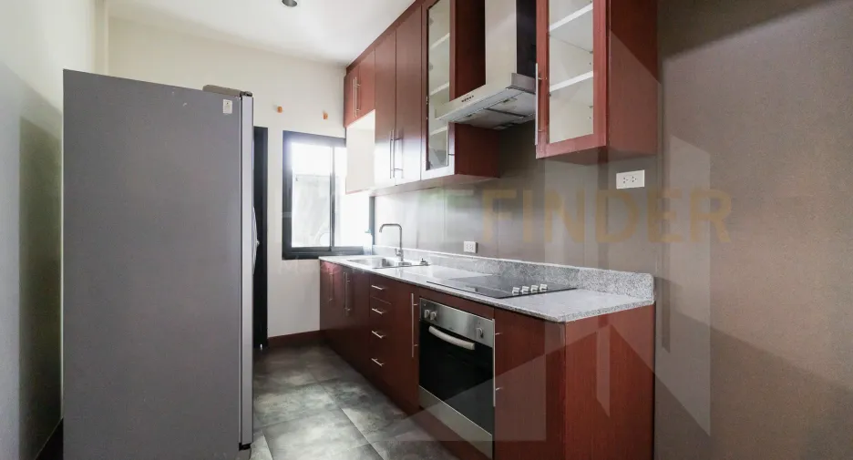 For rent 3 bedrooms condo in Khlong Toei, Bangkok