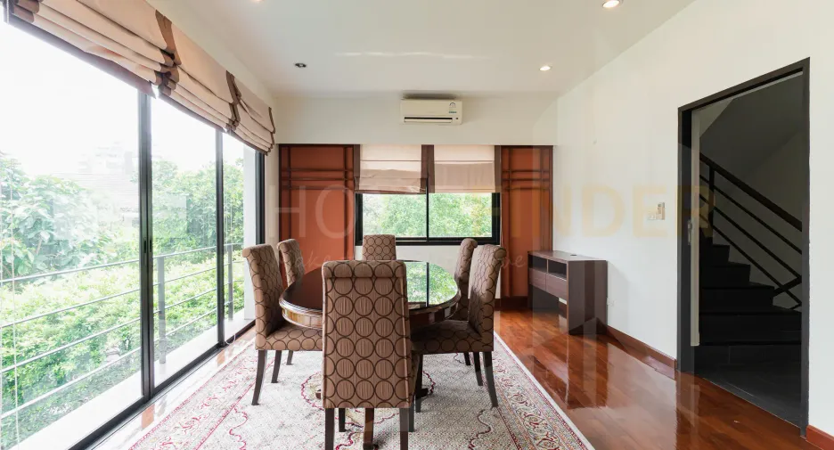 For rent 3 bedrooms condo in Khlong Toei, Bangkok