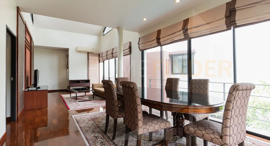 For rent 3 bedrooms condo in Khlong Toei, Bangkok