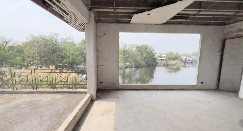 Casa en venta de 1 habitaciones en Sam Khok, Pathum Thani