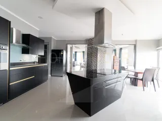 For rent 5 bedrooms condo in Bang Phlat, Bangkok