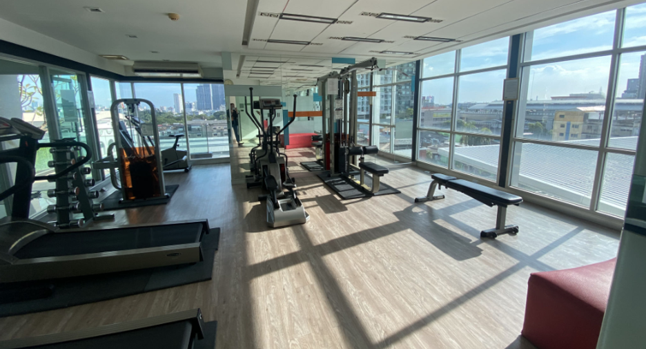 For sale 1 bed condo in Phra Khanong, Bangkok