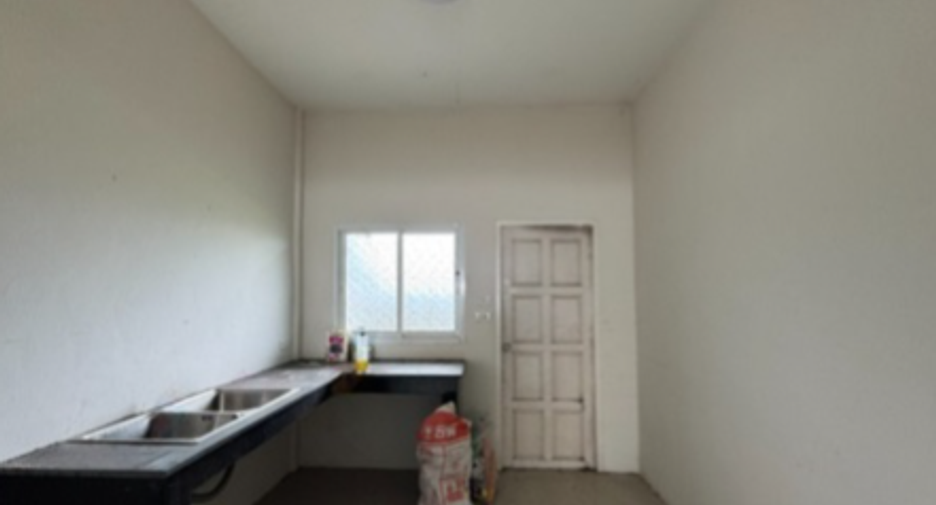 Haus zum Kauf mit 2 Zimmer in Phanat Nikhom, Chonburi