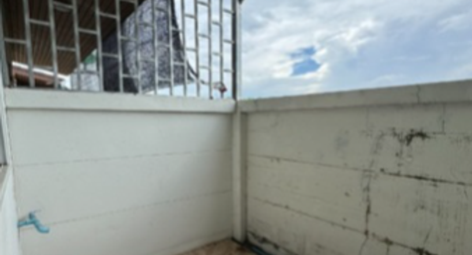 Haus zum Kauf mit 2 Zimmer in Phanat Nikhom, Chonburi