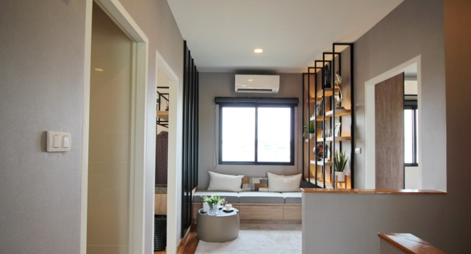Casa adosada en venta de 3 habitaciones en Lat Krabang, Bangkok