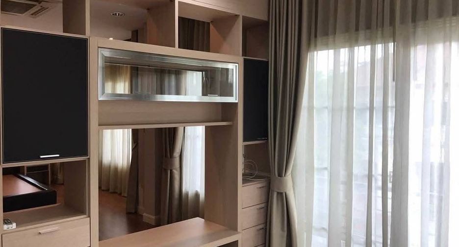 À louer 3 chambres maison à Mueang Samut Prakan, Samut Prakan