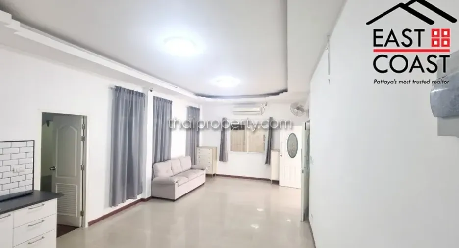 For rent and for sale 4 bedrooms house in Bang Lamung, Chonburi