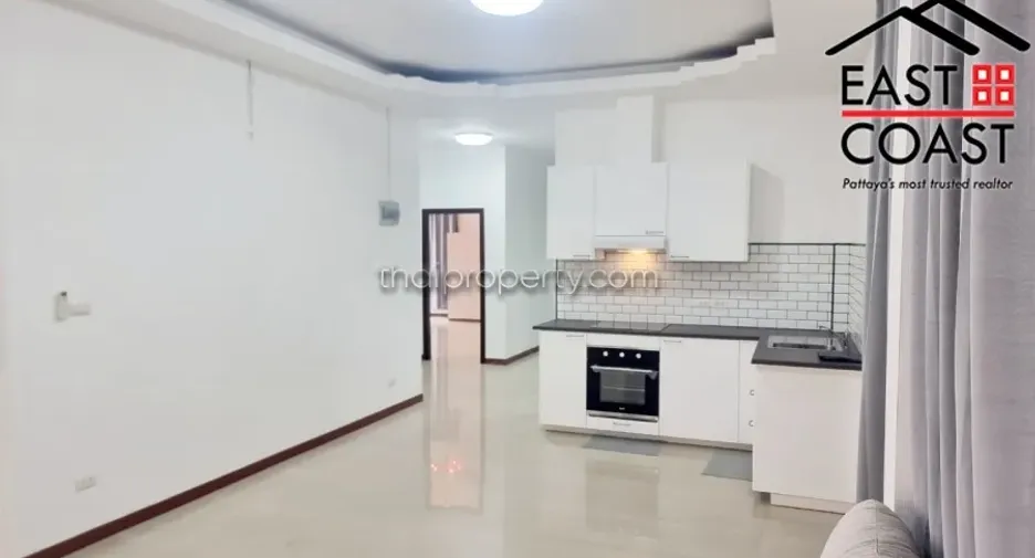 For rent and for sale 4 bedrooms house in Bang Lamung, Chonburi