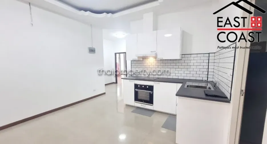 For rent and for sale 4 bedrooms house in Bang Lamung, Chonburi