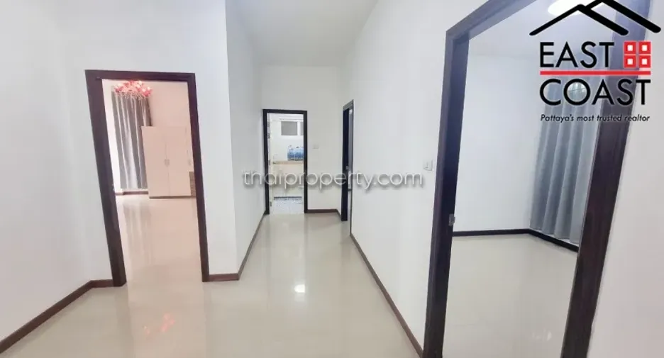 For rent and for sale 4 bedrooms house in Bang Lamung, Chonburi