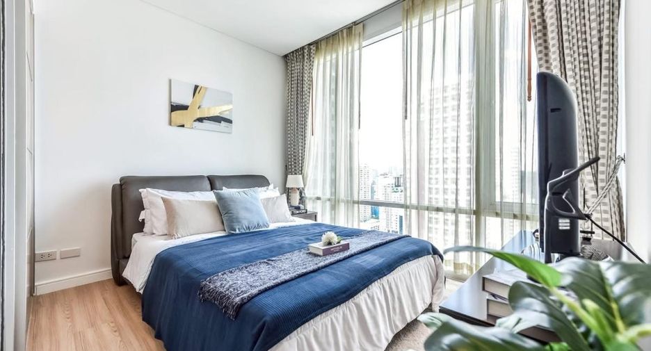 For sale 2 bedrooms condo in Khlong Toei, Bangkok