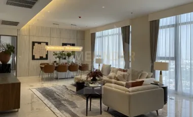 For sale 3 bedrooms condo in Khlong Toei, Bangkok