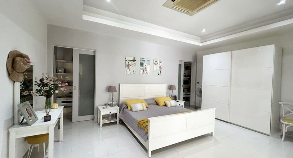 For sale 3 bedrooms house in Bang Lamung, Chonburi