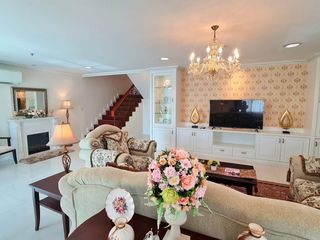For rent 4 bedrooms condo in Watthana, Bangkok