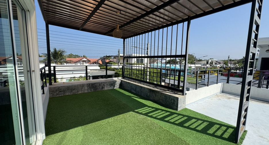 For sale 3 ベッドルーム villa in Hua Hin, Prachuap Khiri Khan