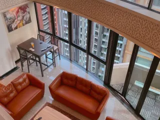 Wohnung zur Miete mit 4 Zimmer in Pathum Wan, Bangkok