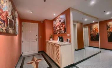 For rent 4 bedrooms condo in Pathum Wan, Bangkok