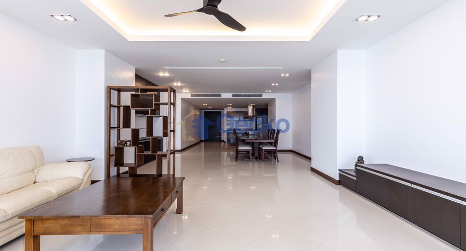 For sale 3 bedrooms condo in Jomtien, Pattaya