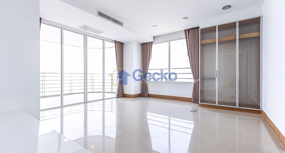 For sale 2 bedrooms condo in Jomtien, Pattaya