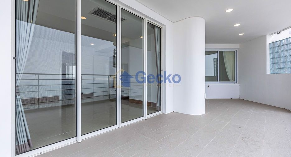 For sale 2 bedrooms condo in Jomtien, Pattaya