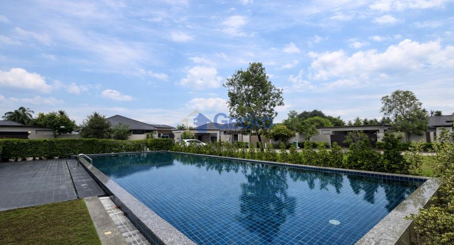 For rent and for sale 3 bedrooms house in Huay Yai, Pattaya