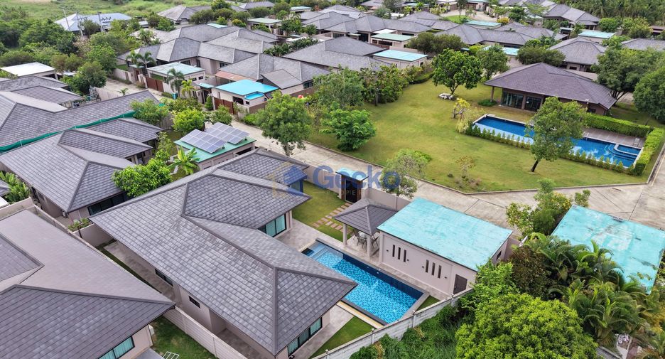 For rent and for sale 3 bedrooms house in Huay Yai, Pattaya