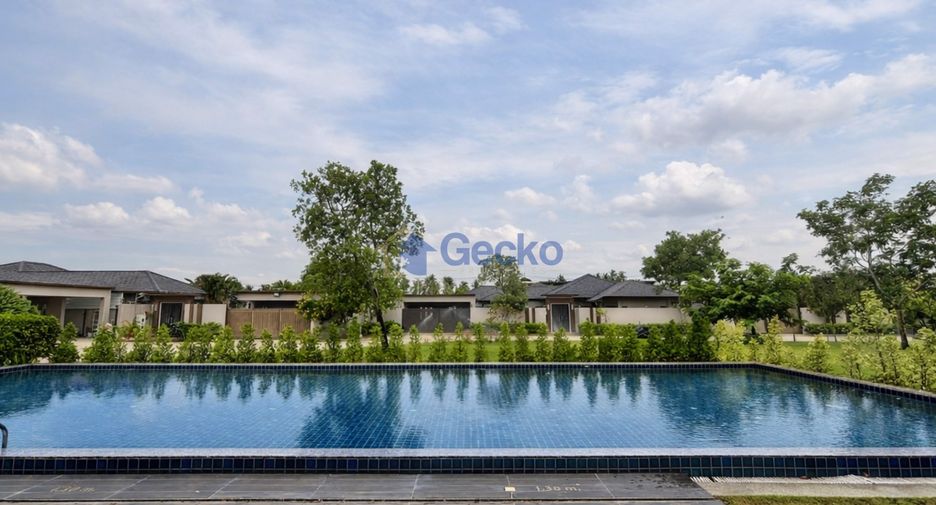 For rent and for sale 3 bedrooms house in Huay Yai, Pattaya