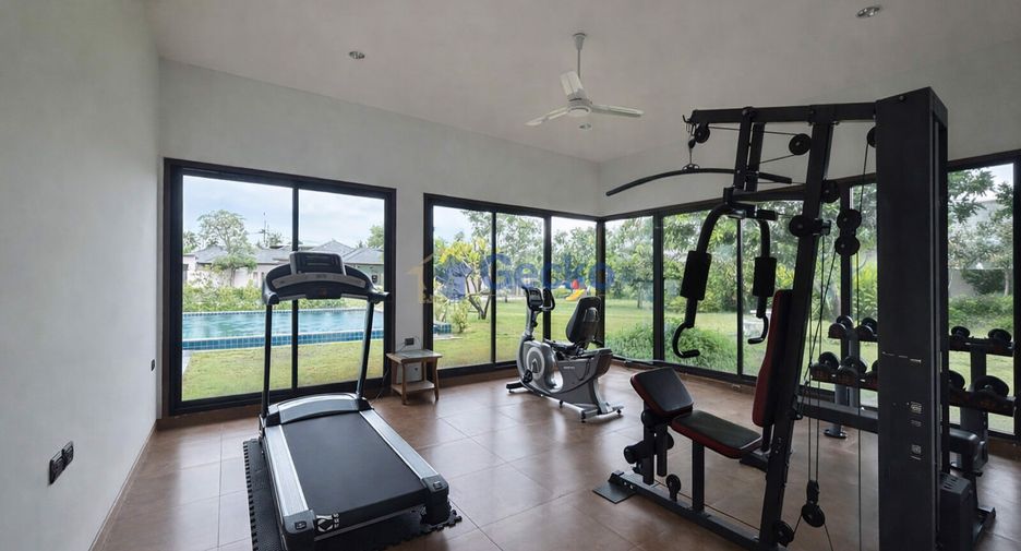 For rent and for sale 3 bedrooms house in Huay Yai, Pattaya